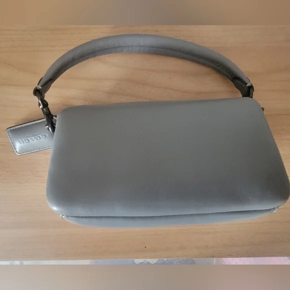 AUTHENTIC COACH PILLOW TABBY 18 - Picture 2 of 7